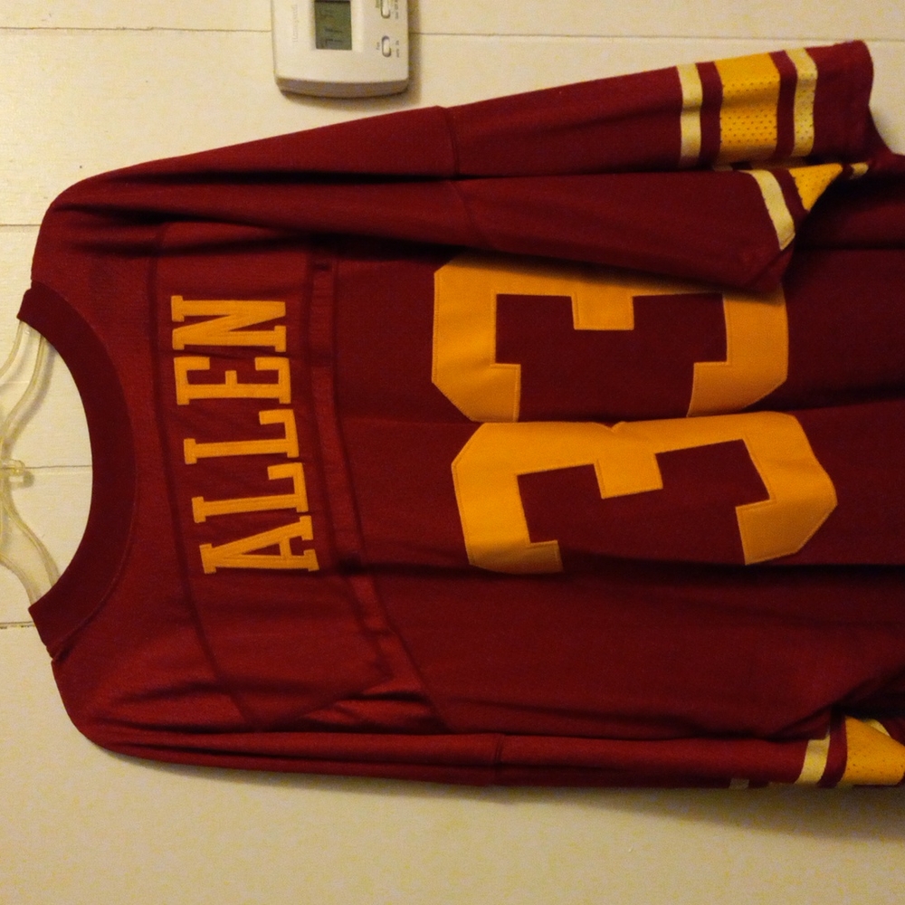 Jersey - Picture 3 of 3